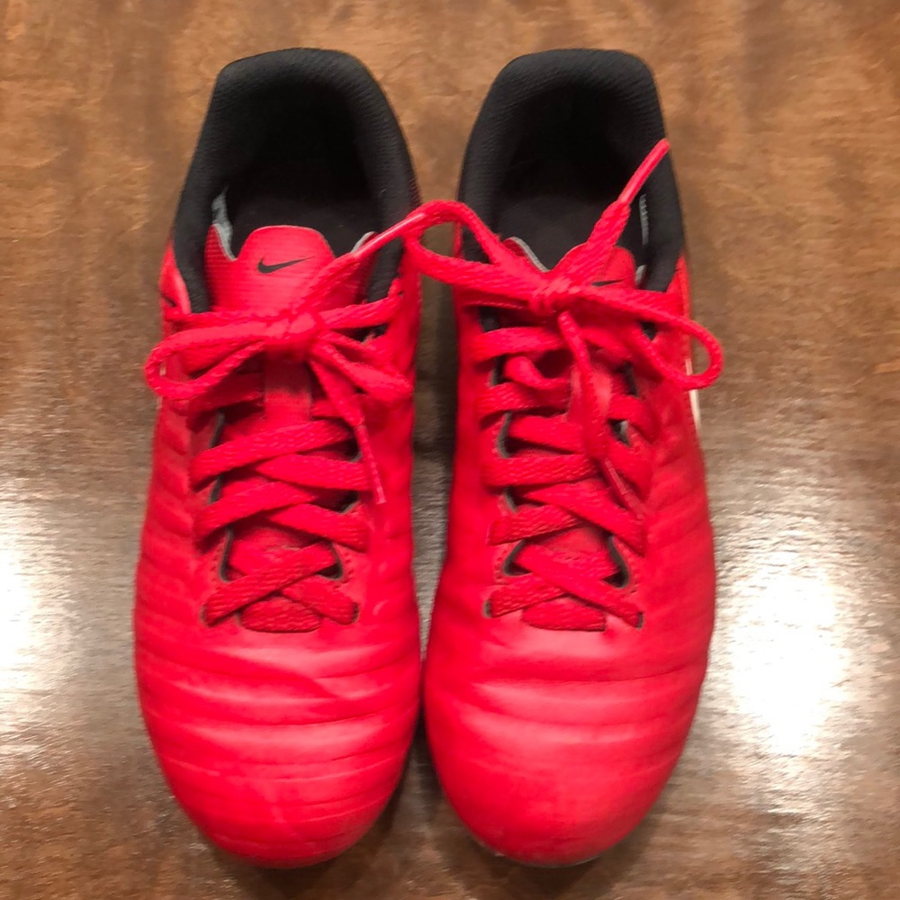 Nike Tiempo boys soccer cleats